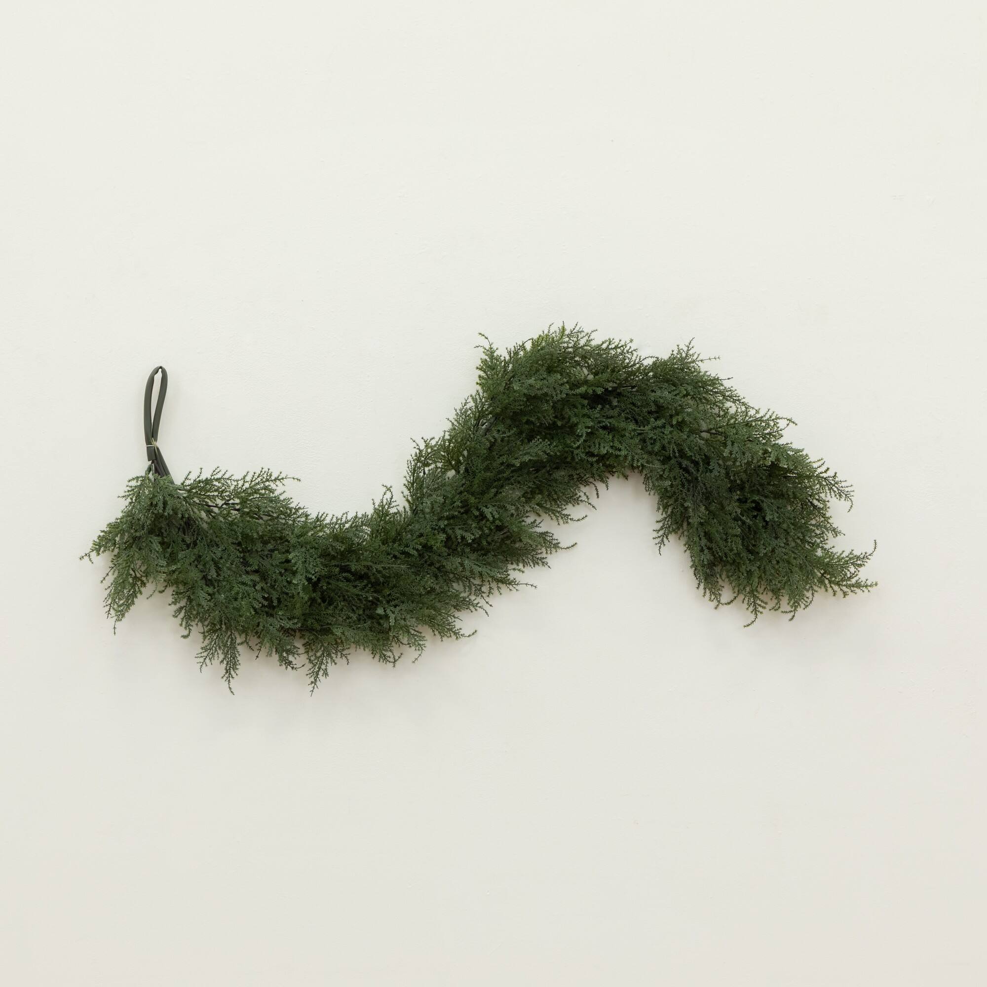 5ft. Cedar Garland